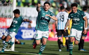 Liga de ascenso: Wanderers derrota a Magallanes y es líder exclusivo.